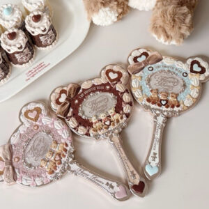Gương Cầm Tay Gấu Hoa Biết – Flower Knows Sweetie Bear